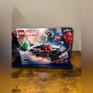 LEGO Marvel Spider-Man vs. Venom Muscle Car Set 76309